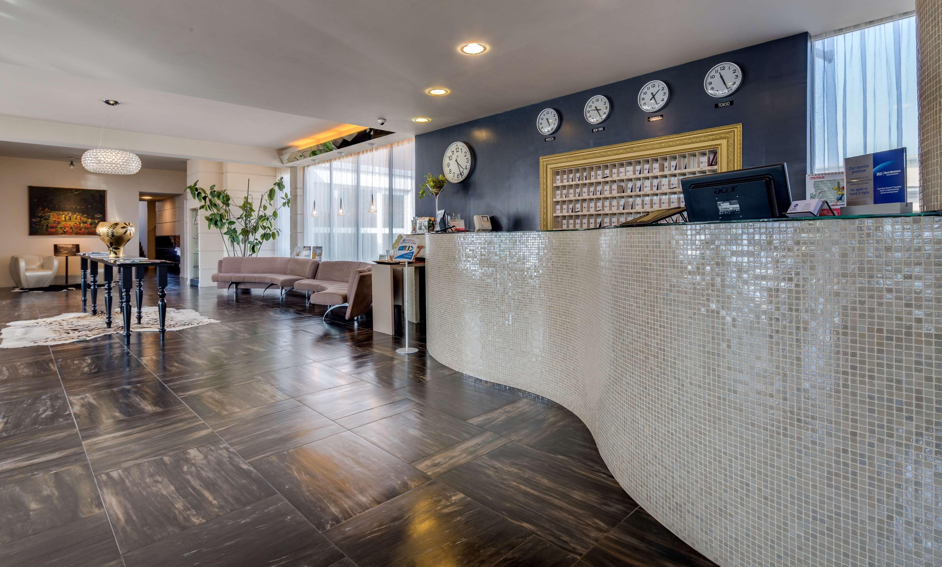 Best Western Plus Hotel Farnese Parma Exterior photo