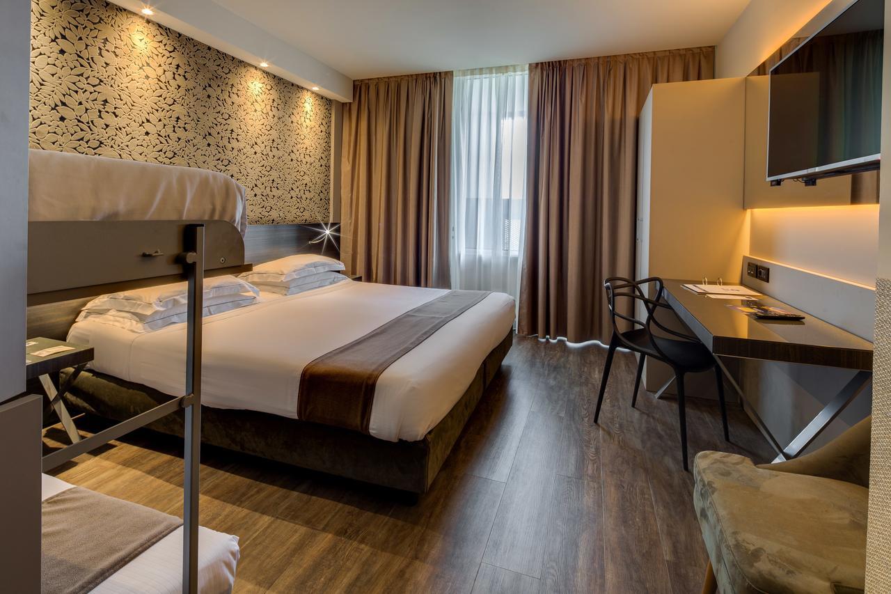 Best Western Plus Hotel Farnese Parma Exterior photo